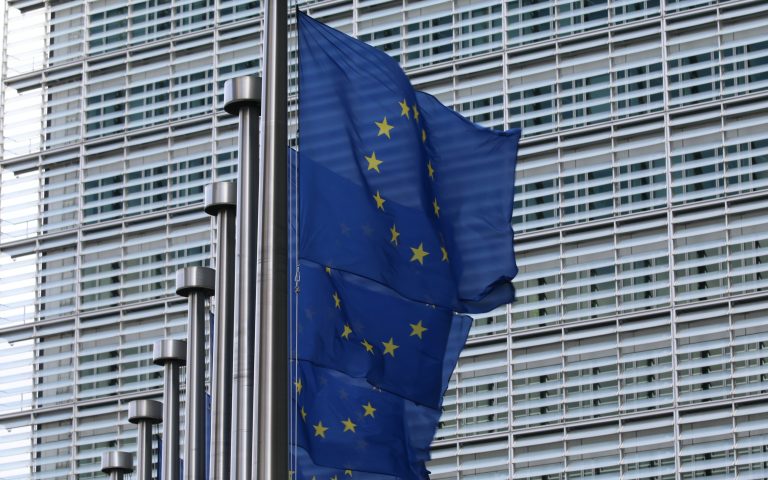 Ε.Ε.: Στήριξη ύψους 1,5 εκ. ευρώ σε 206 απολυμένους στην Περιφέρεια Αττικής