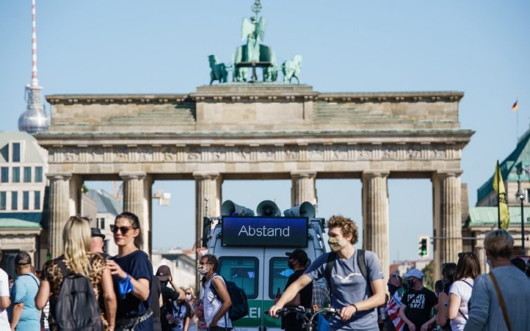 Γερμανία:Συγχώνευση και ένας μεσιτικός κολοσσός αξίας 18 δισ. ευρώ 