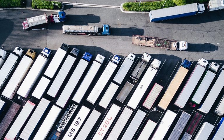ΕΛΣΤΑΤ: Επιβράδυνση των οδικών εμπορευματικών μεταφορών το 2019