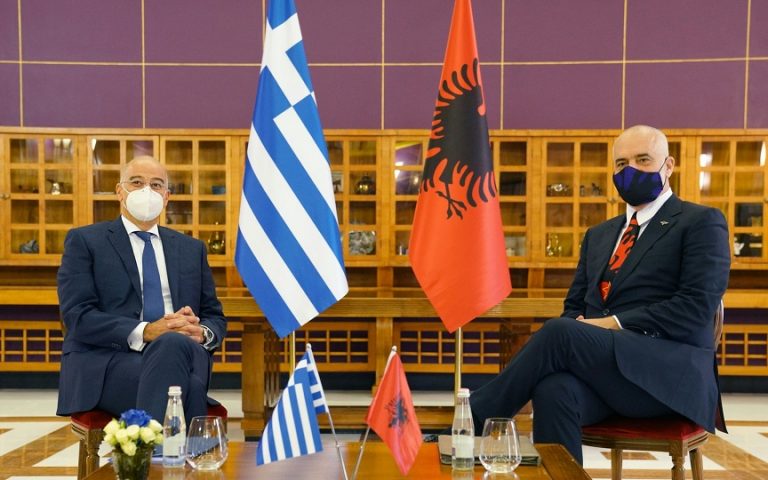 Στη Χάγη προσφεύγουν Ελλάδα και Αλβανία για τις θαλάσσιες ζώνες