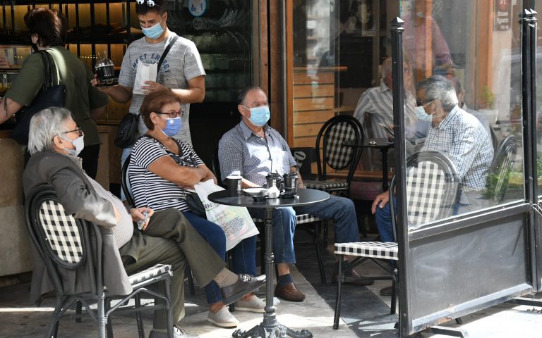 Θ. Πλεύρης: Τέλος από 1η Ιουνίου οι μάσκες σε εσωτερικούς χώρους