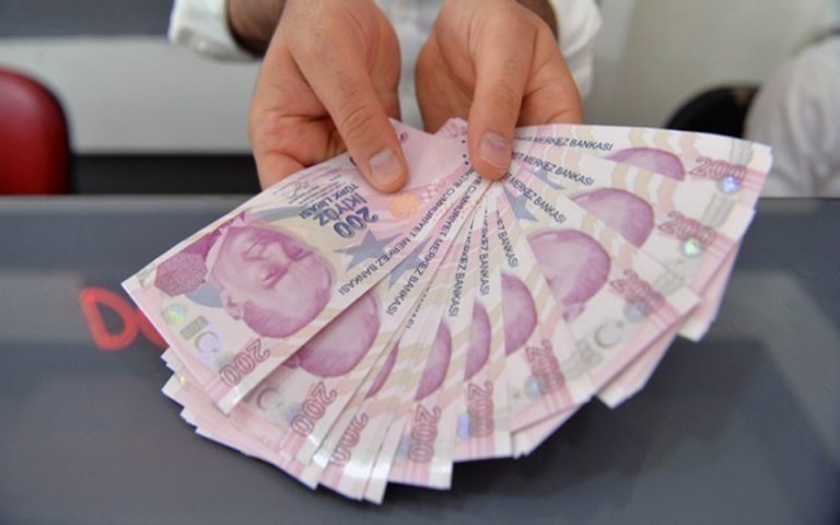 Τουρκία: Οι τράπεζες έλαβαν εντολή να μην διανέμουν μερίσματα