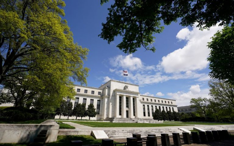 Fed: Σταθερή στην πολιτική της, όποιος και εάν κερδίσει
