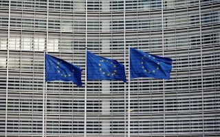 ΕΕΣ: Κενά στο πλαίσιο που διέπει την πρόσληψη εξωτερικών συμβούλων της Ευρωπαϊκής Επιτροπής