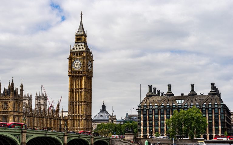 Λονδίνο: Η Ε.Ε. να αφήσει τις παράλογες απαιτήσεις της