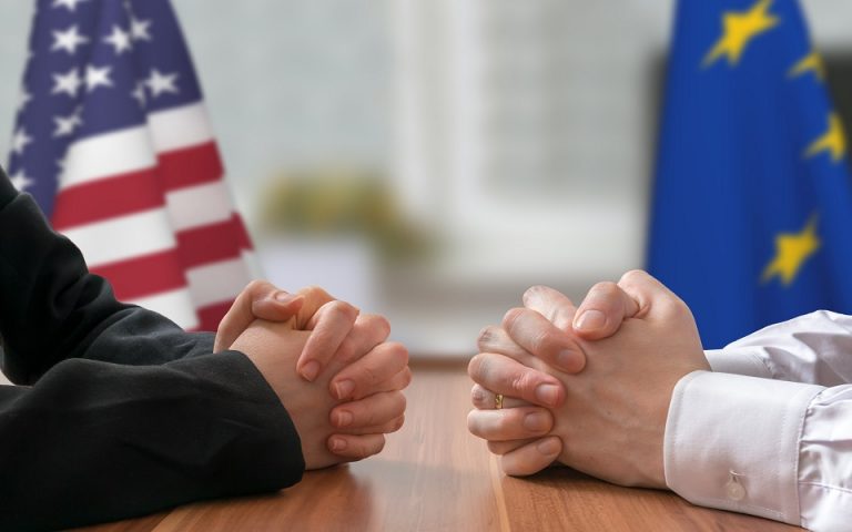 Συνομιλίες ΕΕ – ΗΠΑ για εμπορικά ζητήματα με επίκεντρο τον νέο νόμο για τον πληθωρισμό