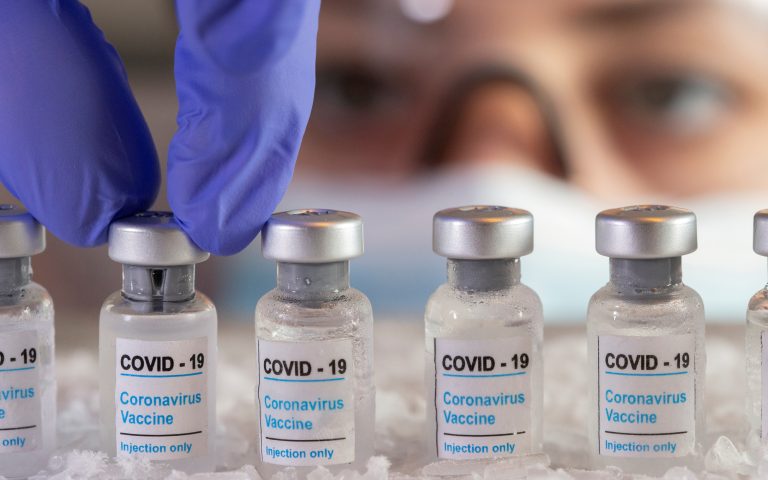 Ο ΠΟΥ δεν θεωρεί υποχρεωτικό τον εμβολιασμό κατά του Covid-19