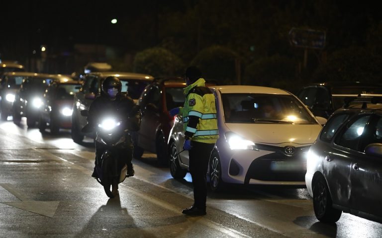 Πρωτοχρονιά με αυστηρούς ελέγχους – Πάνω από 10.000 αστυνομικοί στους δρόμους