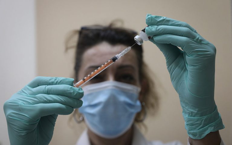 Ξεπερνάει το 70% η δήλωση συμμετοχής των γιατρών στον εμβολιασμό