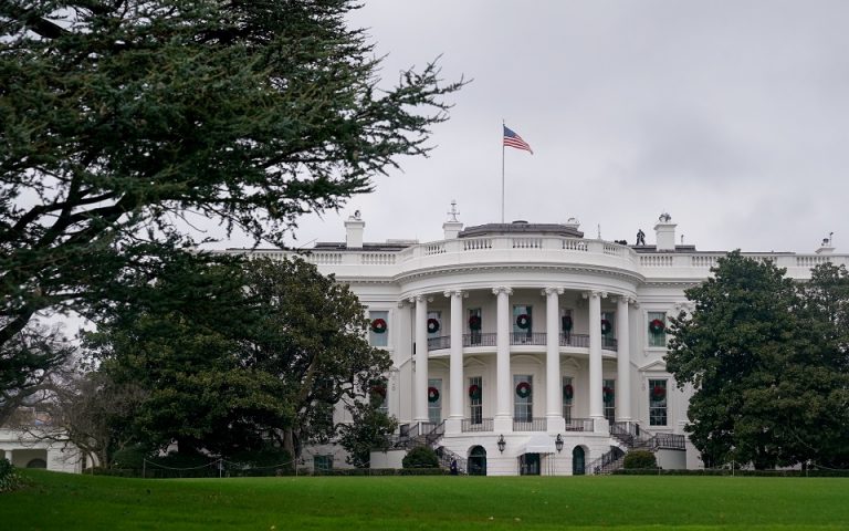 Προειδοποίηση του Λευκού Οίκου για τον κίνδυνο shutdown