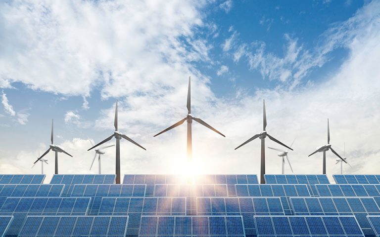 EY: Η καλύτερη ιστορικά θέση της Ελλάδας στον δείκτη Ανανεώσιμων Πηγών Ενέργειας 