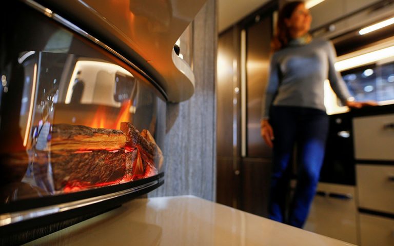 Αμερικανικά νοικοκυριά: «Είναι σαν να ζούμε σε Ιγκλού» – Κλείνουν τη θέρμανση