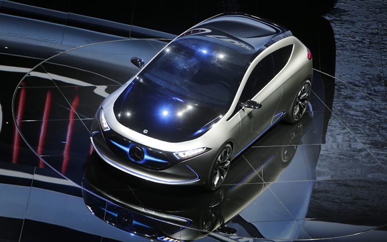To πρώτο της ηλεκτρικό αυτοκίνητο για το 2021 παρουσίασε η Mercedes 