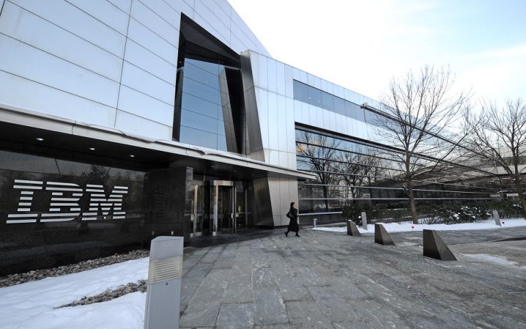 «Βουτιά» 7% για τη μετοχή της IBM στην Wall Street