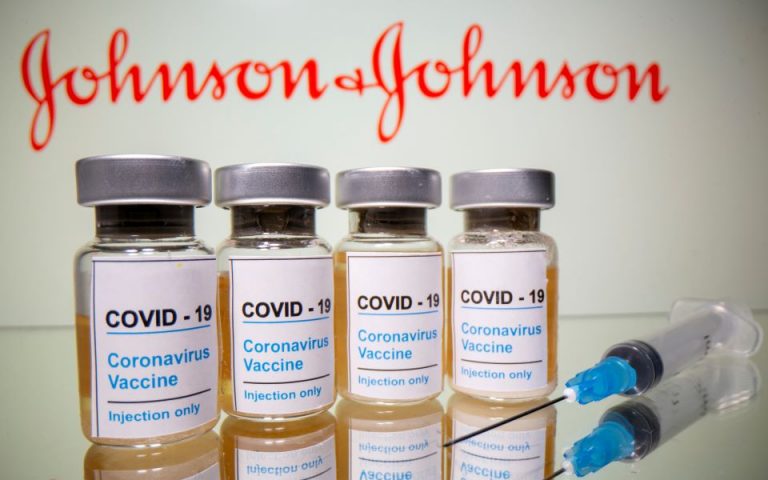 H E.E. αναμένει τις πρώτες δόσεις του εμβόλιου της J&J τον Απρίλιο