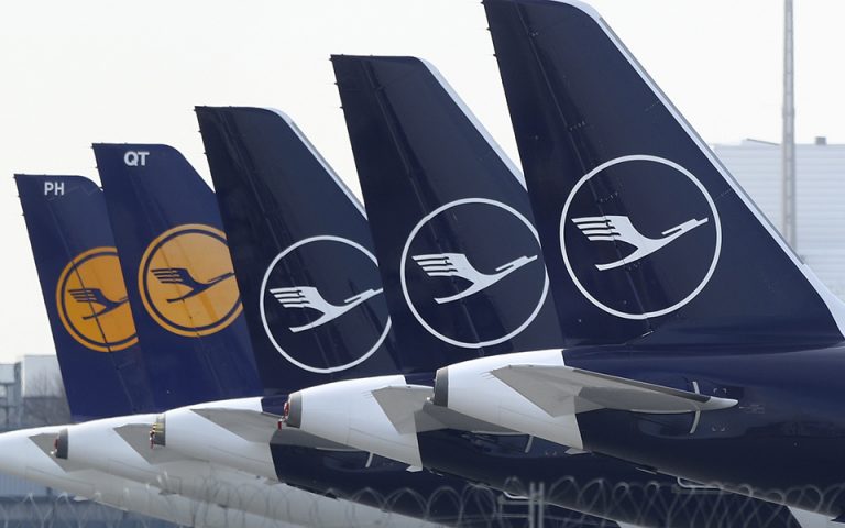 Το χάος στα αεροδρόμια συνεχίζεται: 3.100 πτήσεις ακυρώνει η Lufthansa