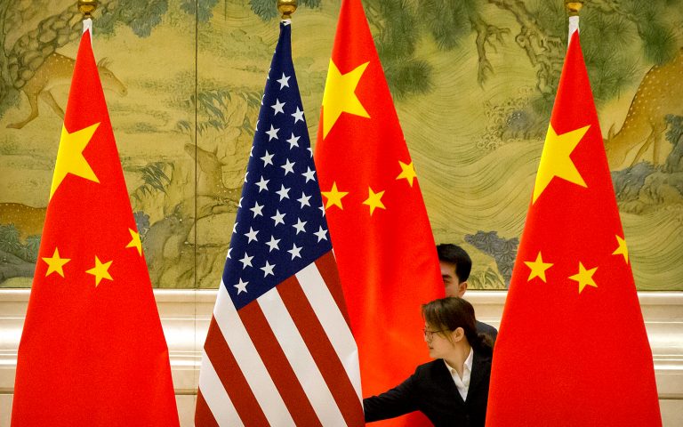 Εμπορικός πόλεμος: Το Πεκίνο προειδοποιεί με αντίποινα