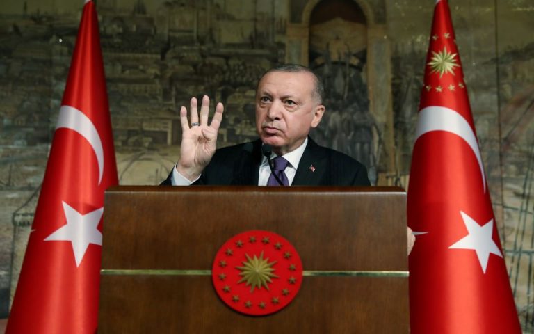 Ο Ερντογάν «χτύπησε» ξανά δηλώνοντας αντίθετος στα υψηλά επιτόκια