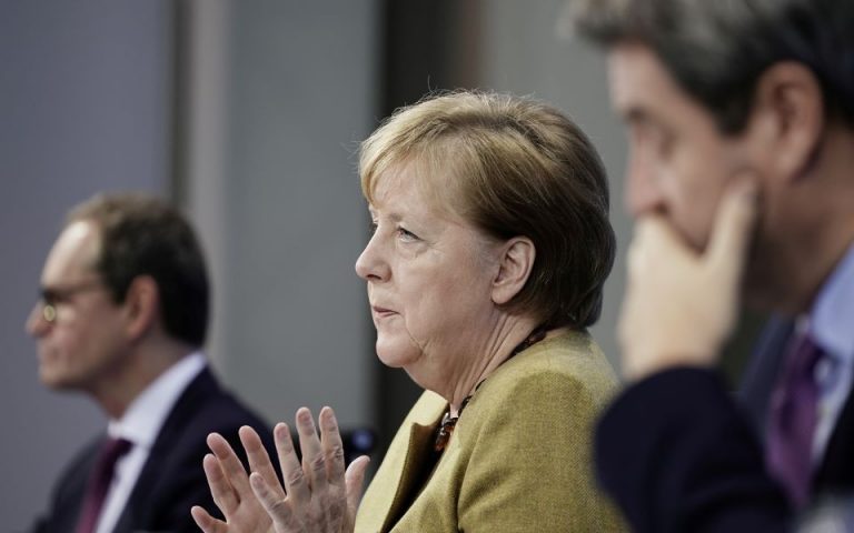 Μέρκελ: Ανακοίνωσε πιο αυστηρά μέτρα στη Γερμανία