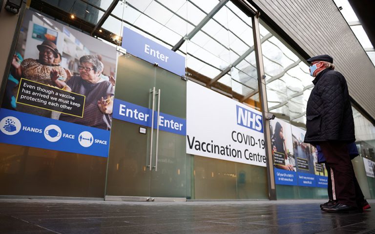 Λονδίνο: Η Ε.Ε. έχει εγγυηθεί τις προμήθειες των εμβολίων
