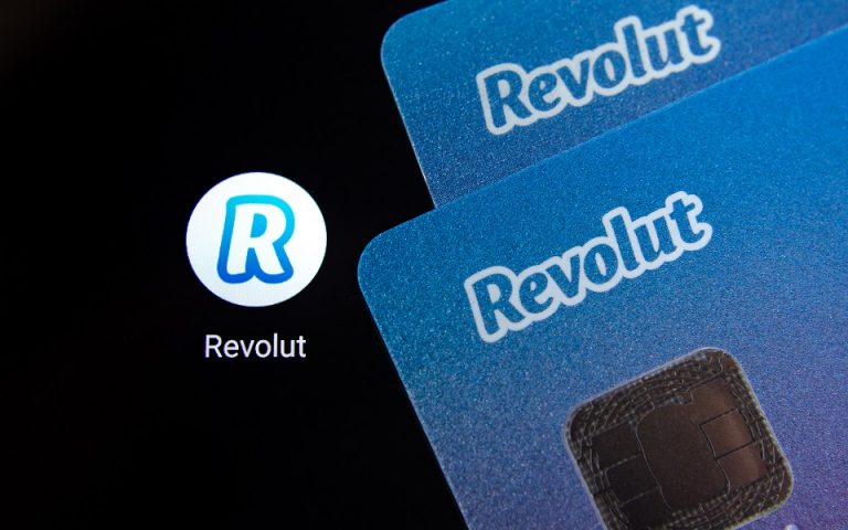 Revolut: Υπέβαλε αίτημα για πλήρη τραπεζική άδεια