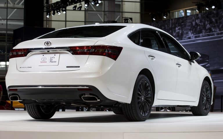 Toyota: Υποβαθμίζει τον στόχο της ετήσιας παραγωγής της