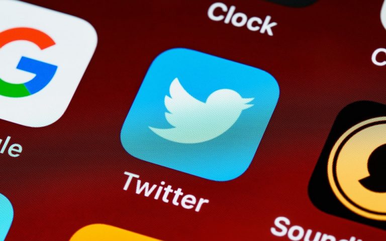 Twitter για συνδρομητές: Μπορούν να διαγράψουν tweets και να διαβάσουν άρθρα χωρίς διαφημίσεις