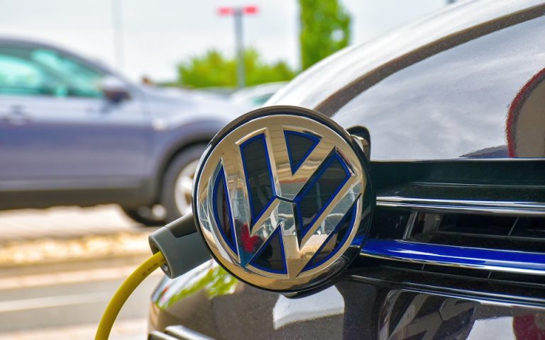 VW: Στην κορυφή των πωλήσεων ηλεκτροκίνητων Ι.Χ. στην Ευρώπη