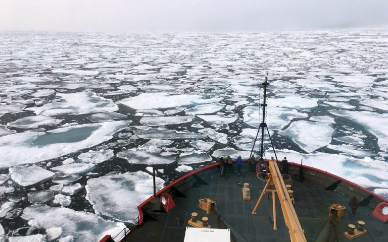 Ο Αρκτικός Ωκεανός ανταγωνίζεται τη Διώρυγα του Σουέζ