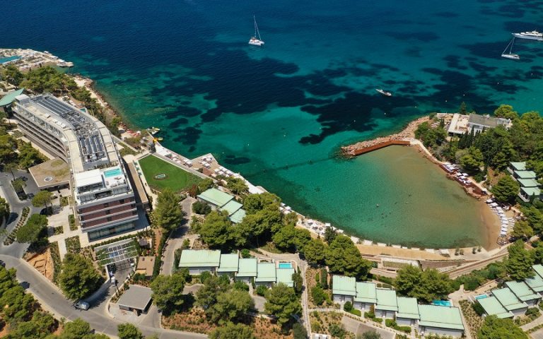 Καταλύματα: Άλμα 118% στον τζίρο του 2021 – Ποια νησιά «πρωταγωνίστησαν»