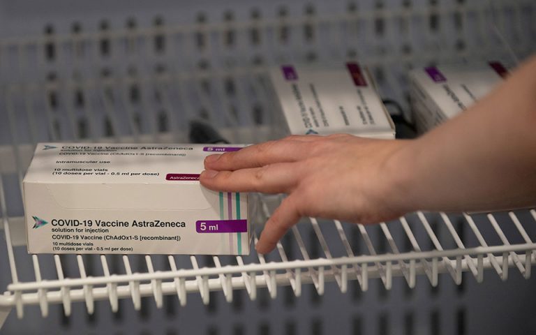 Εμβόλιο AstraZeneca: Αποτελεσματικό κατά 76% για 3 μήνες μετά την πρώτη δόση