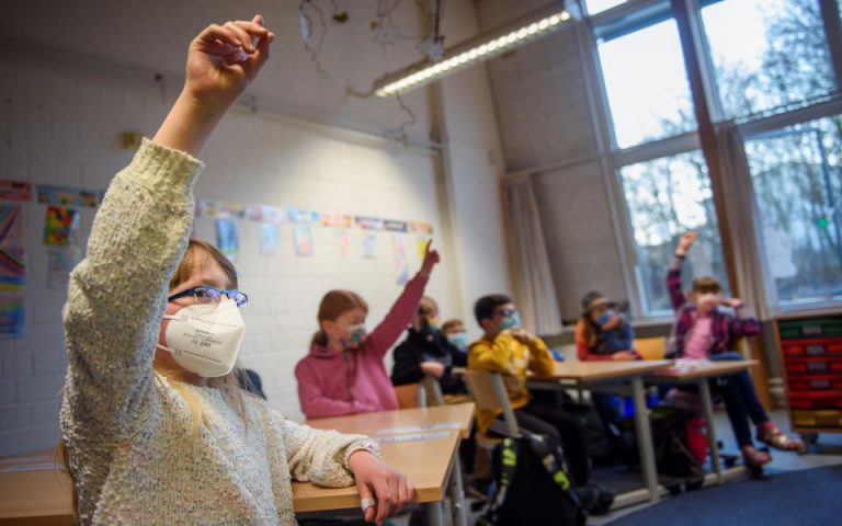 Βερολίνο: Τα παιδιά θα μπορούν να επαναλάβουν τη σχολική χρονιά