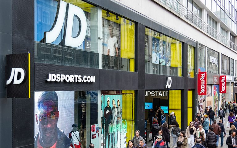 Αποθήκη στην Ευρώπη η JD Sports για να αποφύγει τους δασμούς της Ε.Ε.  