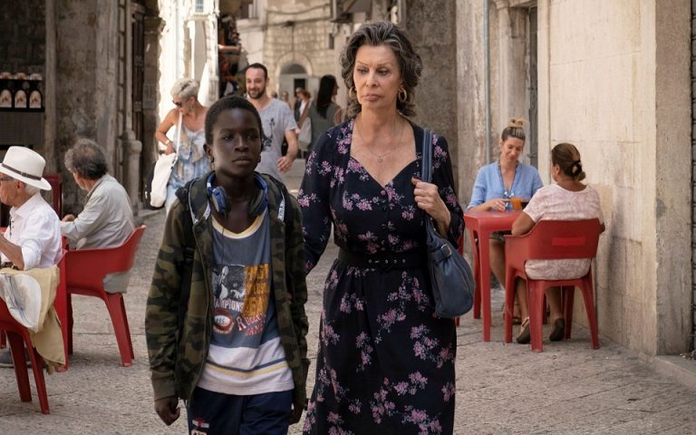 Το Netflix εδραιώνεται στην Ιταλία δείχνοντας (;) τον δρόμο