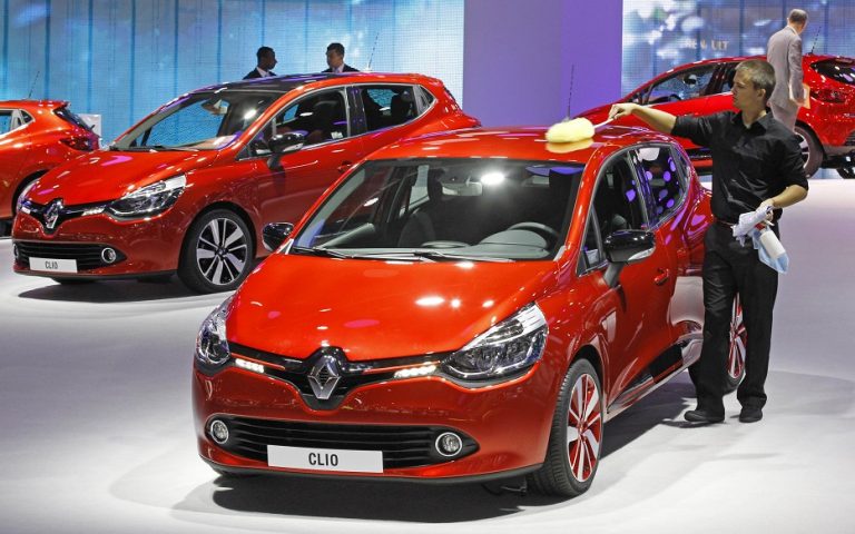 Renault: Η ηλεκτροκίνηση κοστίζει σε θέσεις εργασίας