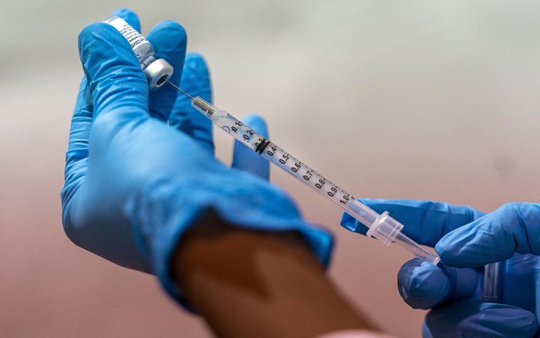 Deutsche Bank: Ελληνικό ντεμαράζ στην κούρσα των εμβολίων