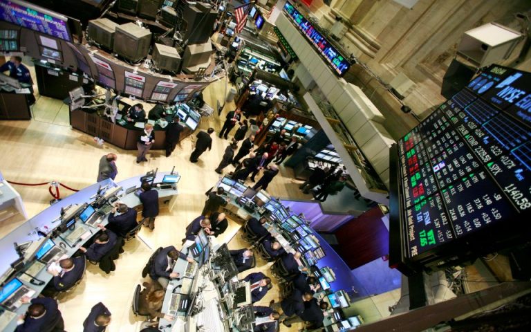 Μικτά πρόσημα στη Wall Street μετά το χθεσινό sell off 