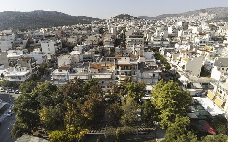 Διαμέρισμα ή μονοκατοικία, αγορά ή ενοίκιο; Τι επιλέγουν Έλληνες και Ευρωπαίοι