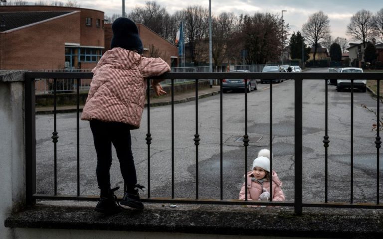 Ιταλία: Αυξάνονται οι εισαγωγές παιδιών στα νοσοκομεία λόγω Όμικρον