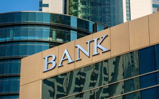 Οι τράπεζες της Μέσης Ανατολής αναζητούν ευκαιρίες στις διεθνείς αγορές