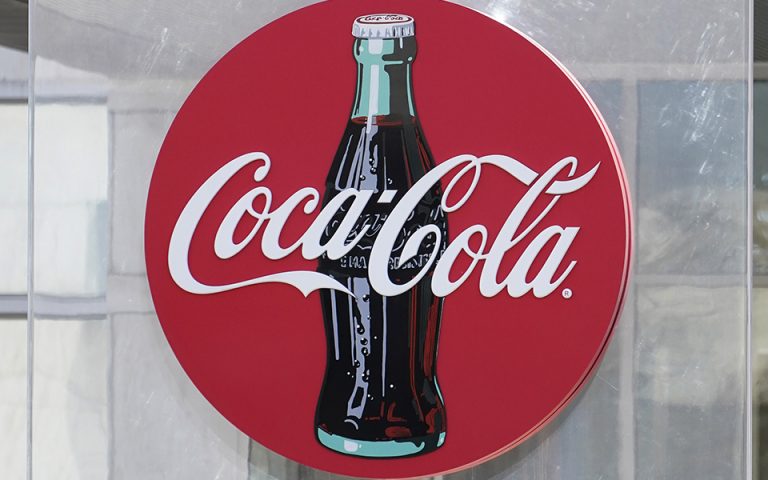 Coca-Cola: Αύξηση εσόδων το α΄ τρίμηνο μετά από 4 πτωτικά τρίμηνα 