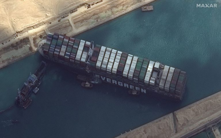 Το Κάιρο θα διεκδικήσει αποζημίωση από την πλοιοκτήτρια του Ever Given