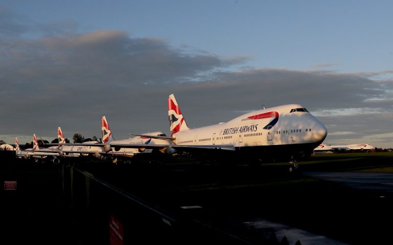 British Airways: Εκδίδει το πρώτο ομόλογο – «σκουπίδι»