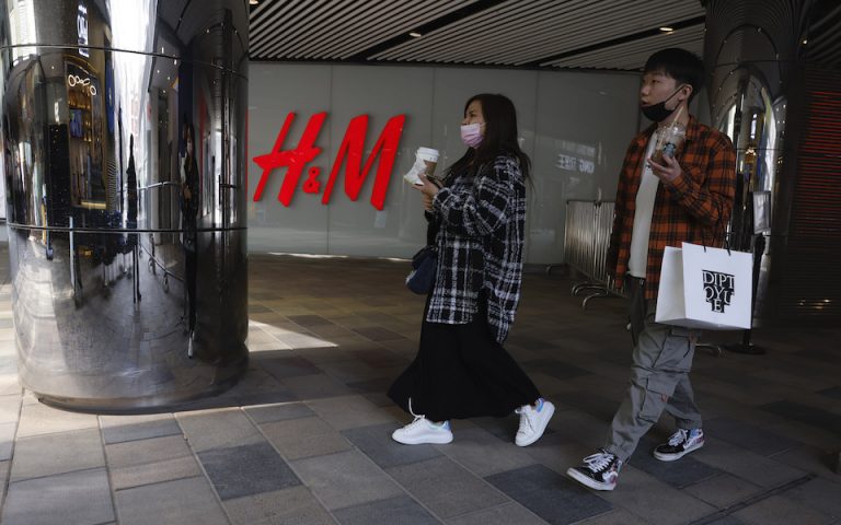 Γιατί Nike και H&M βρίσκονται στο στόχαστρο των Κινέζων