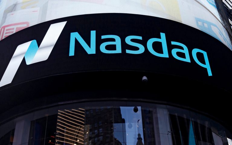 Ανοδικά έκλεισε η Wall Street μετά την συμφωνία εξαγοράς του Twitter από τον Musk – Στο +1,29% ο Nasdaq