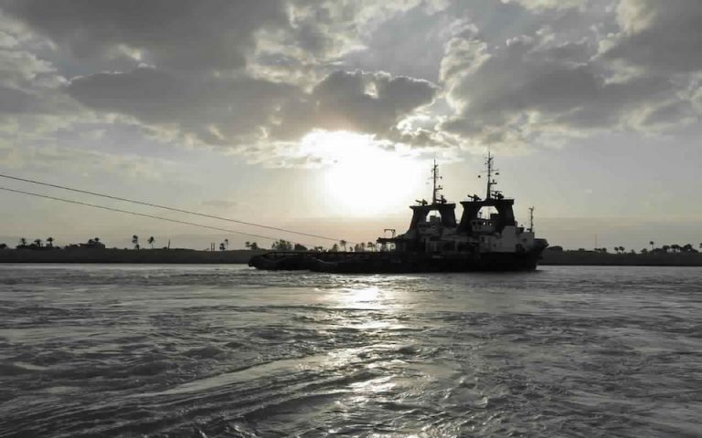 Όταν 14 εμπορικά πλοία παγιδεύθηκαν στη Διώρυγα του Σουέζ για 8 χρόνια