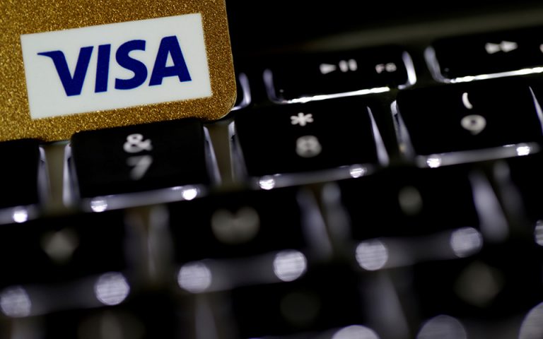 Visa: Οι συναλλαγές του ηλεκτρονικού εμπορίου διπλασιάστηκαν στην Ελλάδα τον τελευταίο χρόνο