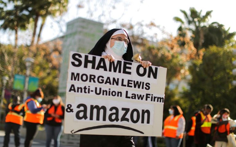 Amazon: Ναυάγησε η προσπάθεια δημιουργίας εργατικού συνδικάτου