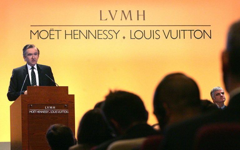 LVMH: Μπαίνει στο τοπ τεν με χρηματιστηριακή αξία κοντά στα 500 δισ.ευρώ