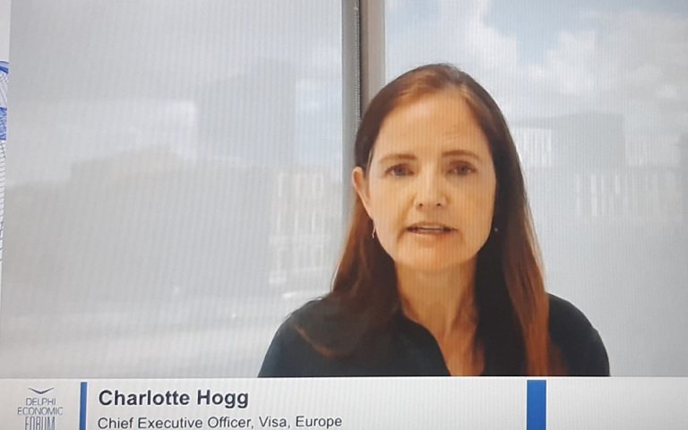 Hogg (Visa): Ραγδαία αύξηση των ανέπαφων συναλλαγών στην Ελλάδα